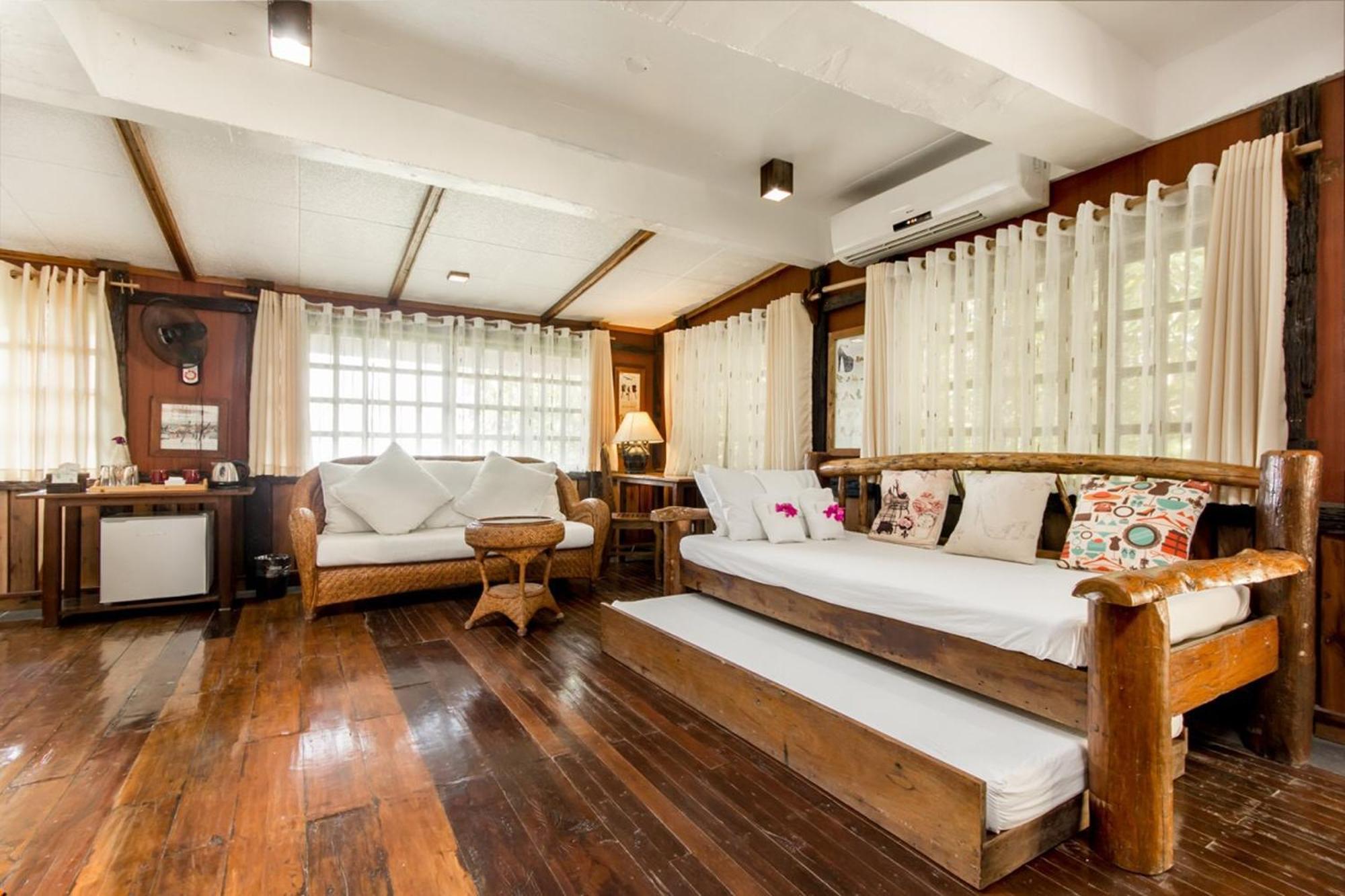 Oldwoods By The Sea Nature Resort Bani Pangasinan Esterno foto