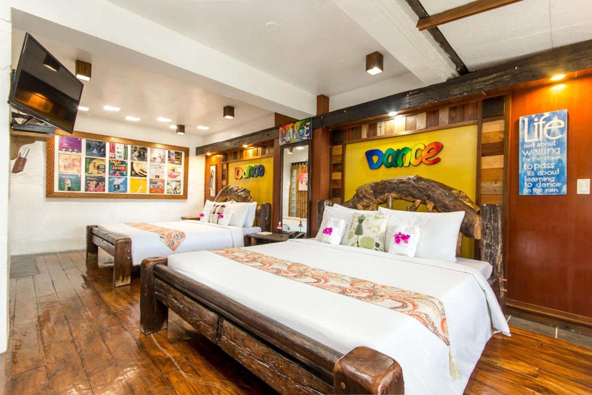 Oldwoods By The Sea Nature Resort Bani Pangasinan Esterno foto