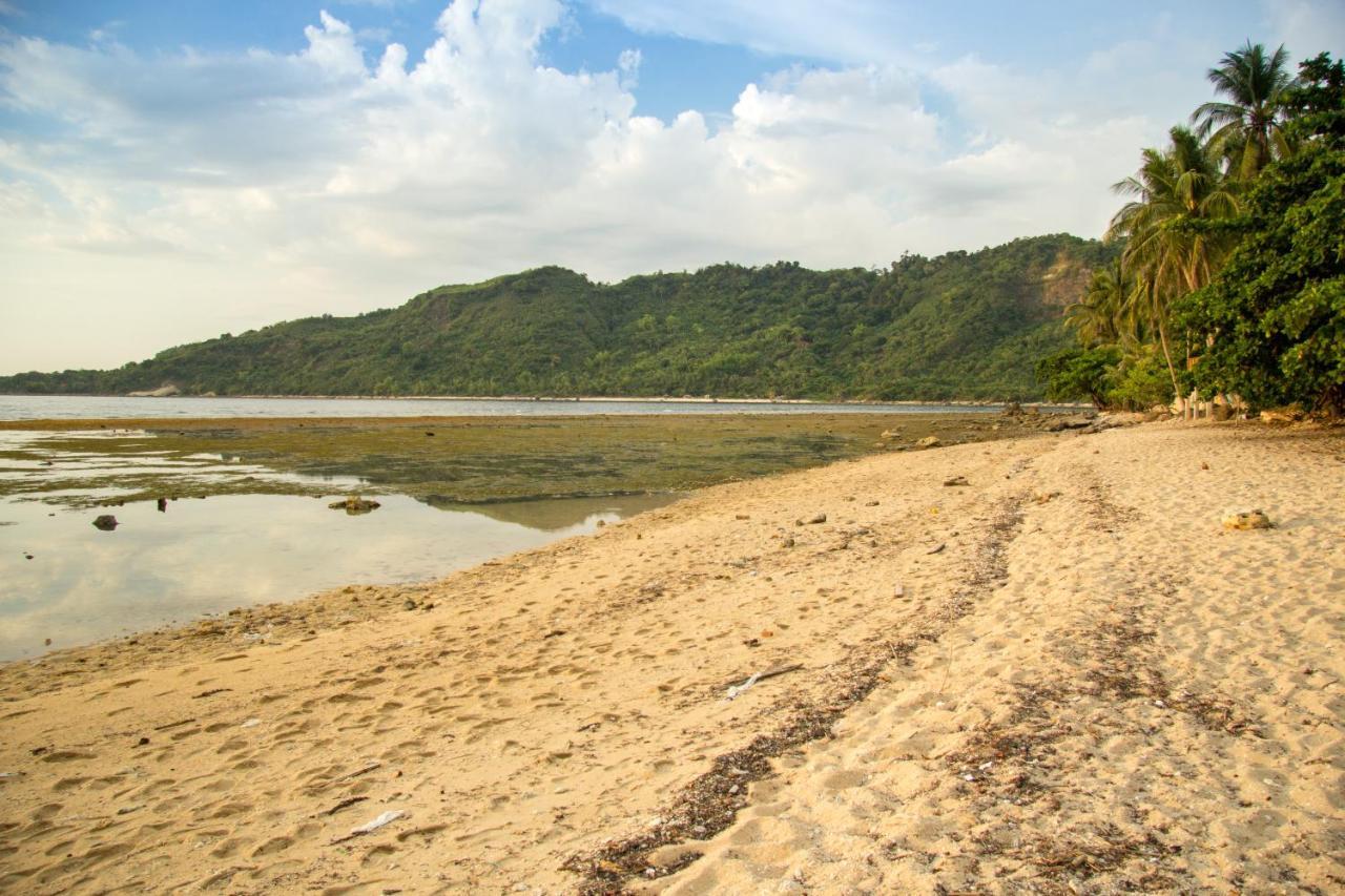 Oldwoods By The Sea Nature Resort Bani Pangasinan Esterno foto